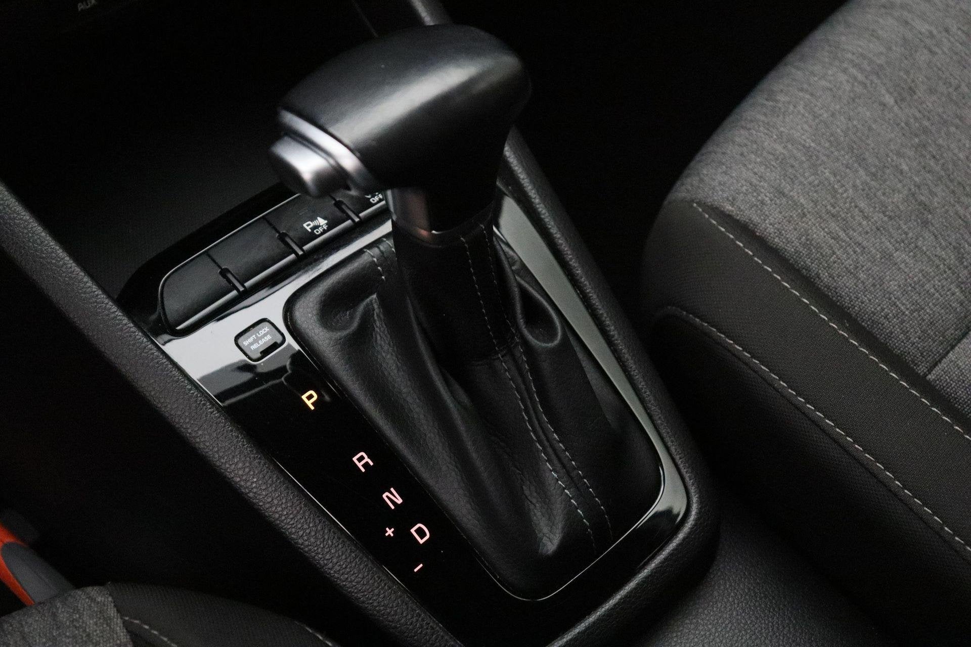 Kia Stonic 1.0 T-GDi DynamicLine 2019 NAP Navigatie | Airco, Auto's, Kia, Gebruikt, Euro 6, Origineel Nederlands, Bedrijf