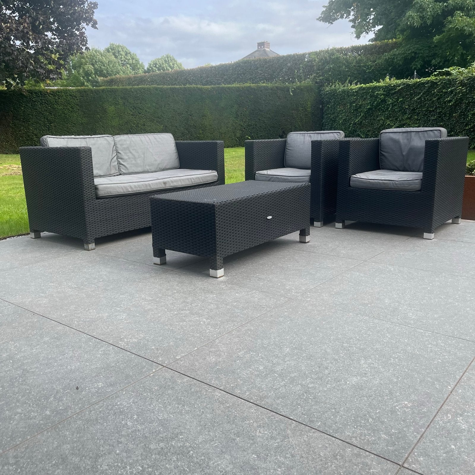 Monza Loungeset - Zwart Wicker met Grijze Kussens, Tuin en Terras, 4 zitplaatsen, Gebruikt, Ophalen of Verzenden, Loungeset