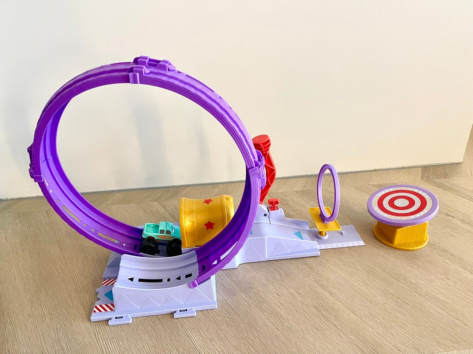 Cars racebaan looping NIEUW enkel in elkaar gezet, Ophalen of Verzenden, Nieuw, Opwindmechanisme, Overige merken