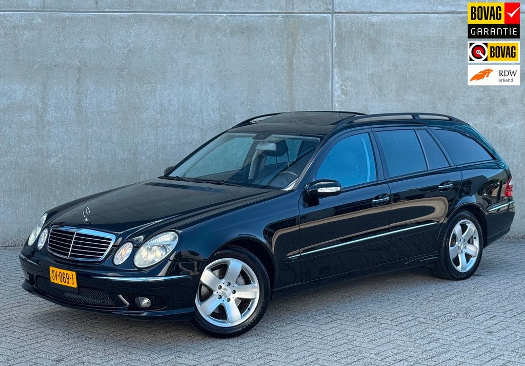 Mercedes-Benz E-klasse 500 Avantgarde 2004 Zwart VOL OPTIE, Auto's, Mercedes-Benz, Automaat, 1780 kg, Achterwielaandrijving, Gebruikt