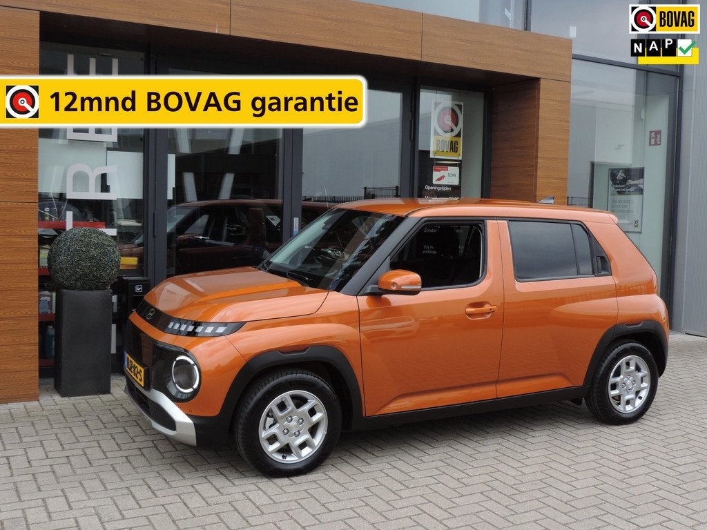 Hyundai INSTER Pulse 49 kWh 5.600km | SOH 100% | NLauto | 1e, Auto's, Hyundai, 12 maanden, Stof, Gebruikt, Zwart