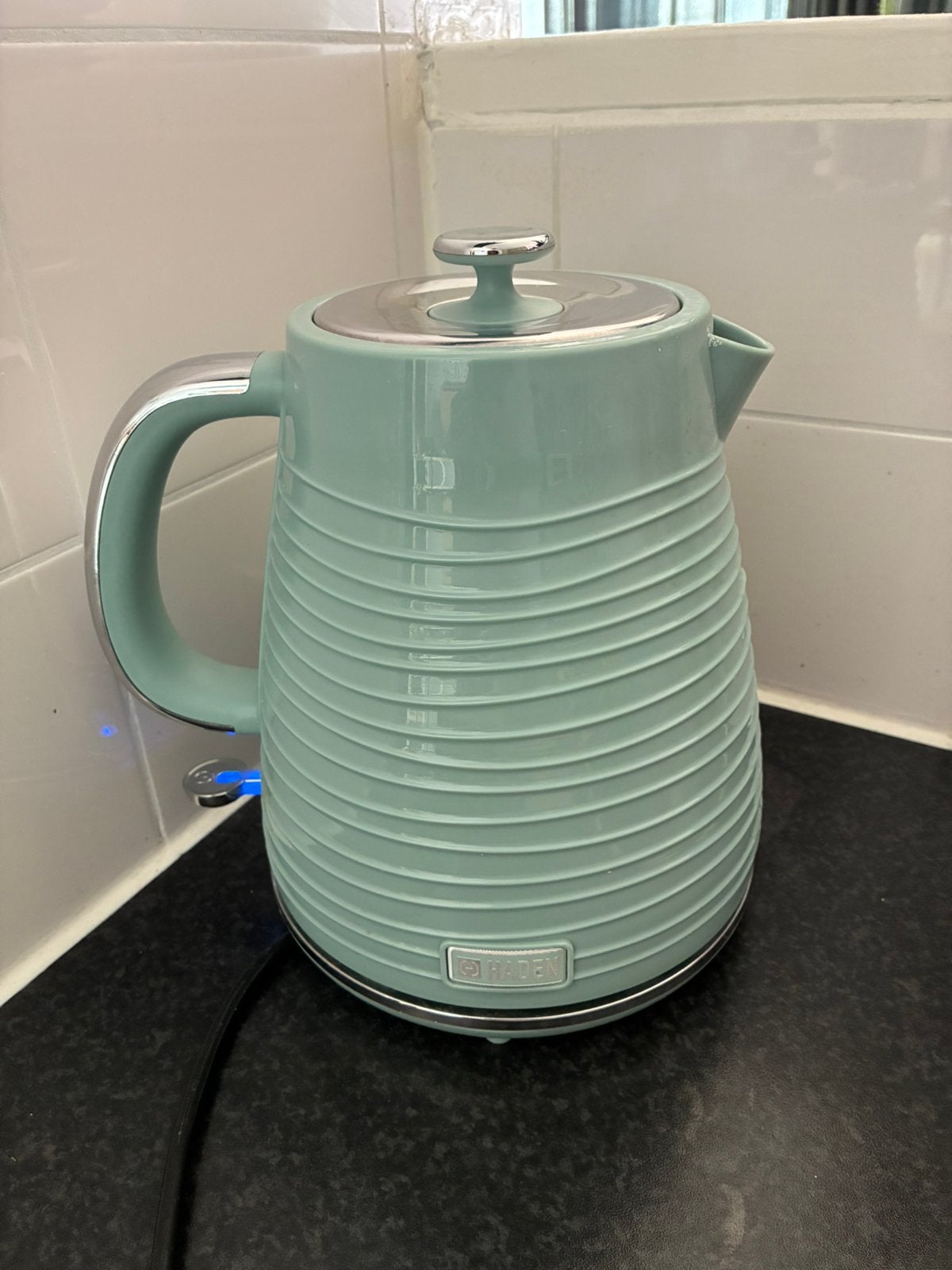 Haden devon waterkoker 1.7L, eucalyptus, 1 tot 2 liter, Ophalen, Zo goed als nieuw