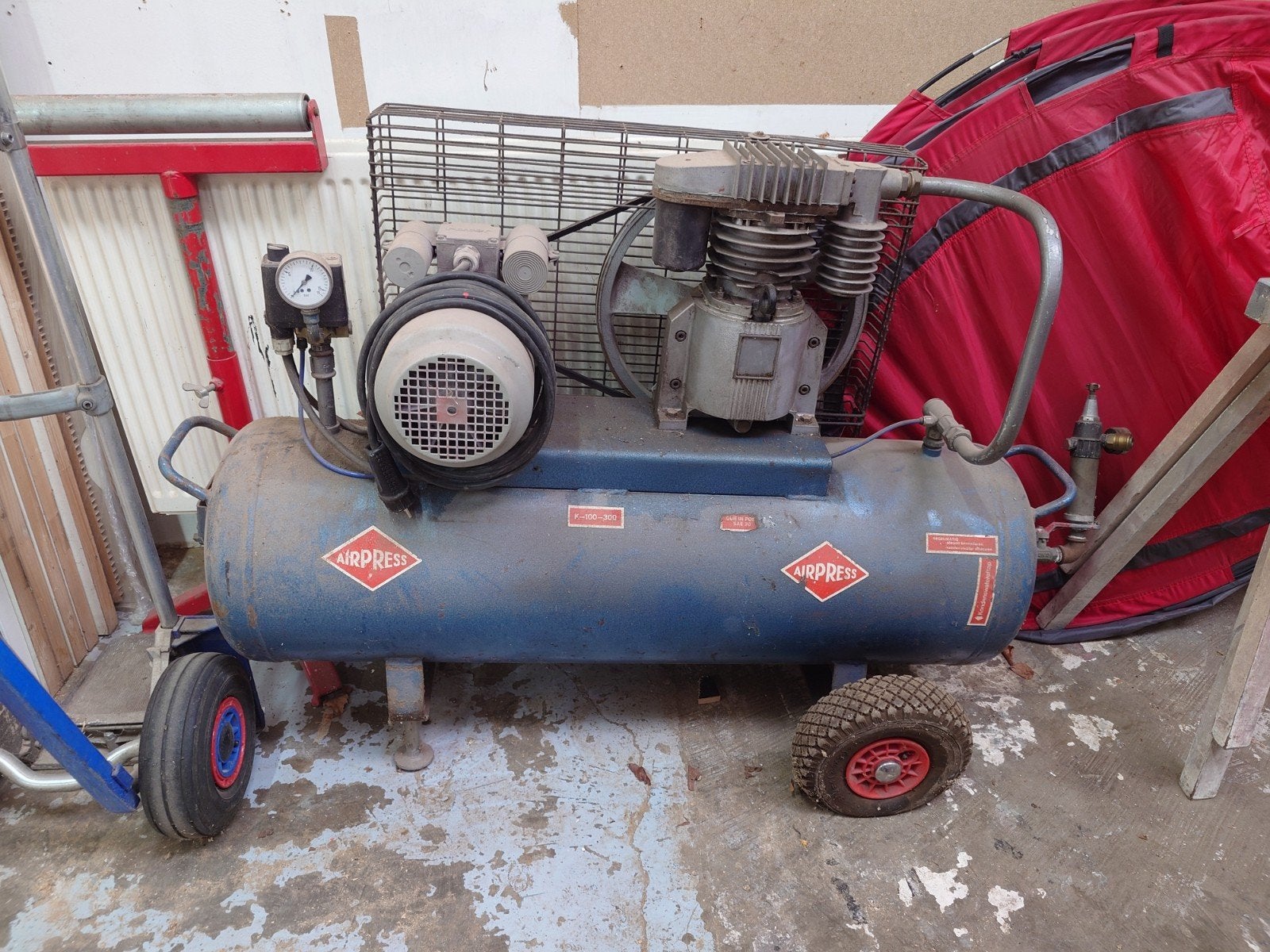 Robuuste Airpress Compressor - Gebruikt, Goede Staat, Ophalen, Gebruikt, 400 tot 800 liter/min, Mobiel