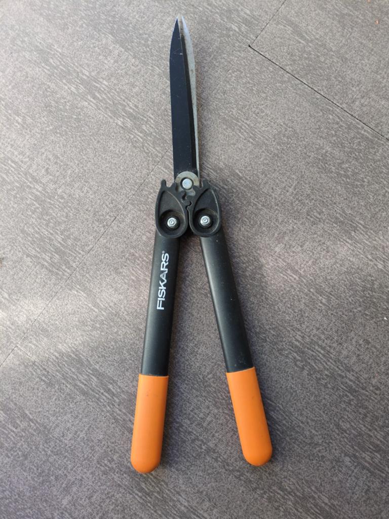 Fiskars snoeischaar heg - Prima staat, Ophalen of Verzenden, Gebruikt, Handmatig, Fiskars