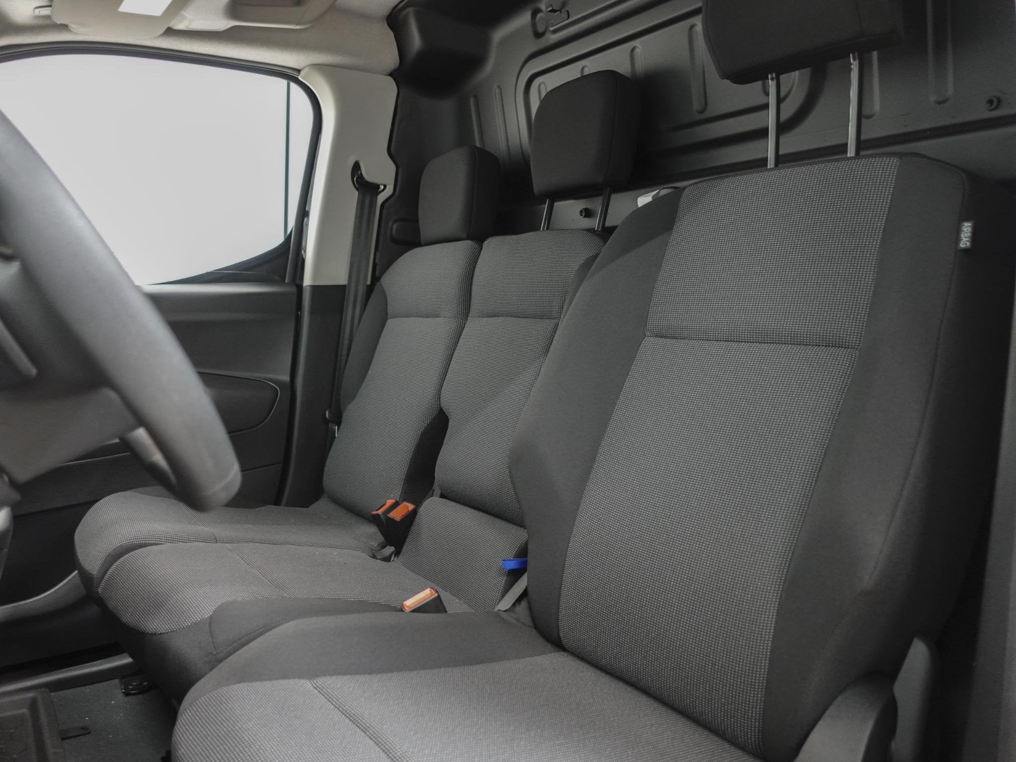 Peugeot Partner 1.5 BlueHDi 130pk L2 Automaat Navigatie Airc, Stof, Gebruikt, 4 cilinders, Zwart