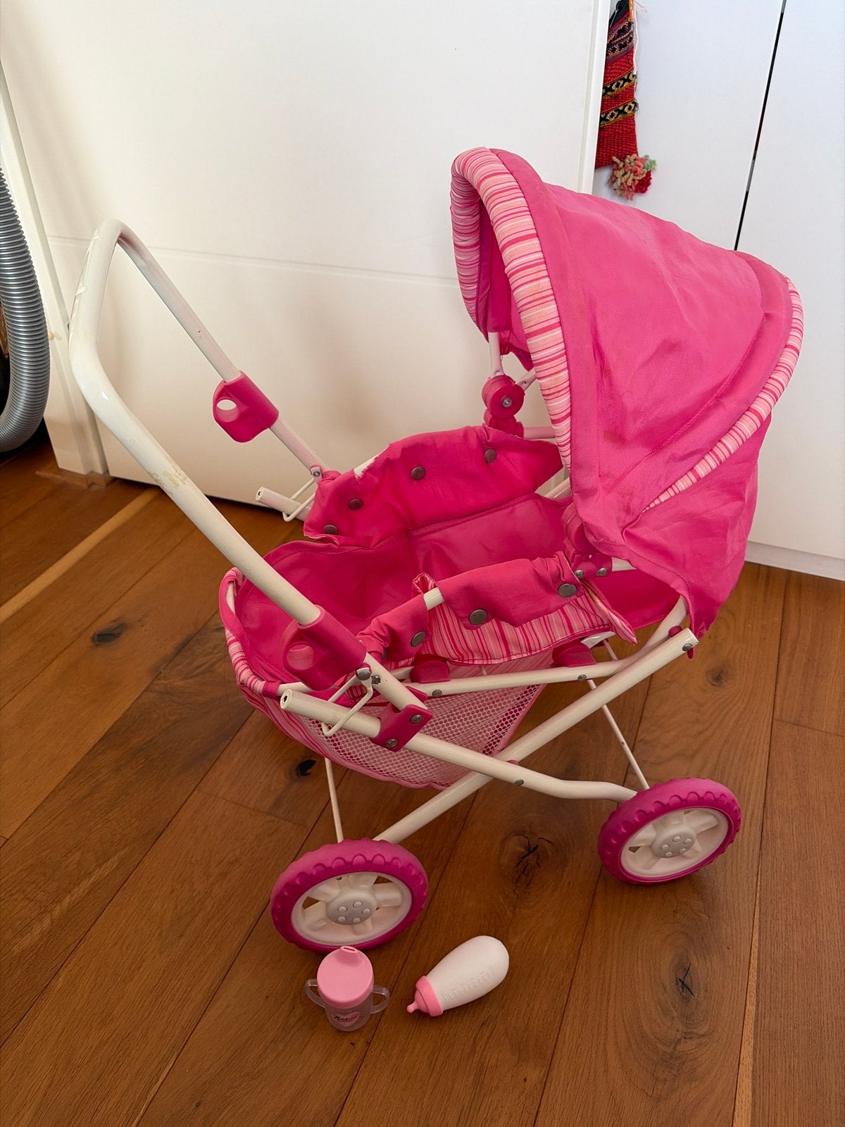 Roze poppenwagen met accessoires, Ophalen, Gebruikt, Overige typen