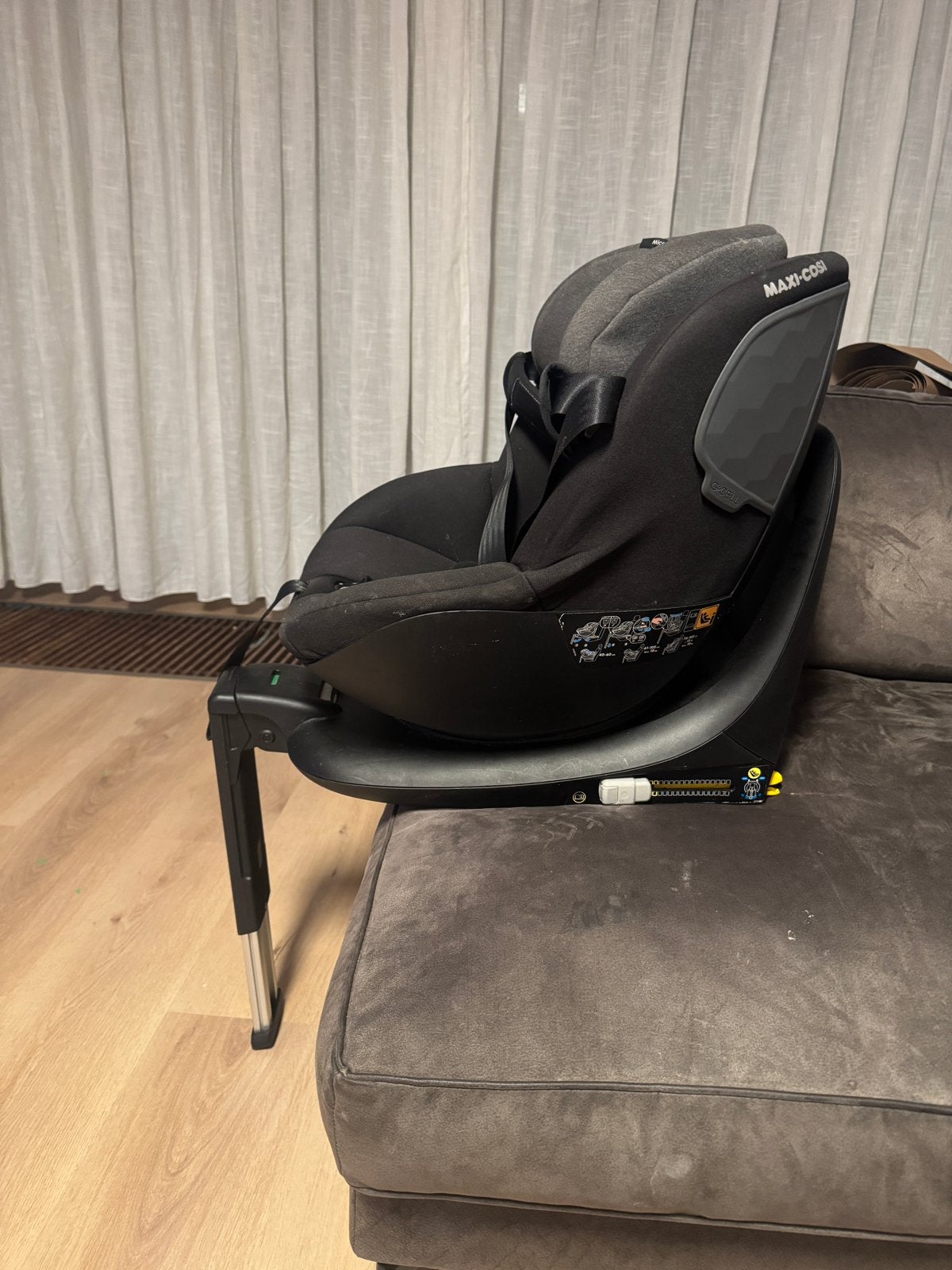 Maxi-Cosi Mica autostoel met Isofix - Zwart, 0-18 kg, Ophalen, 0 t/m 18 kg, Verstelbare rugleuning, Zo goed als nieuw