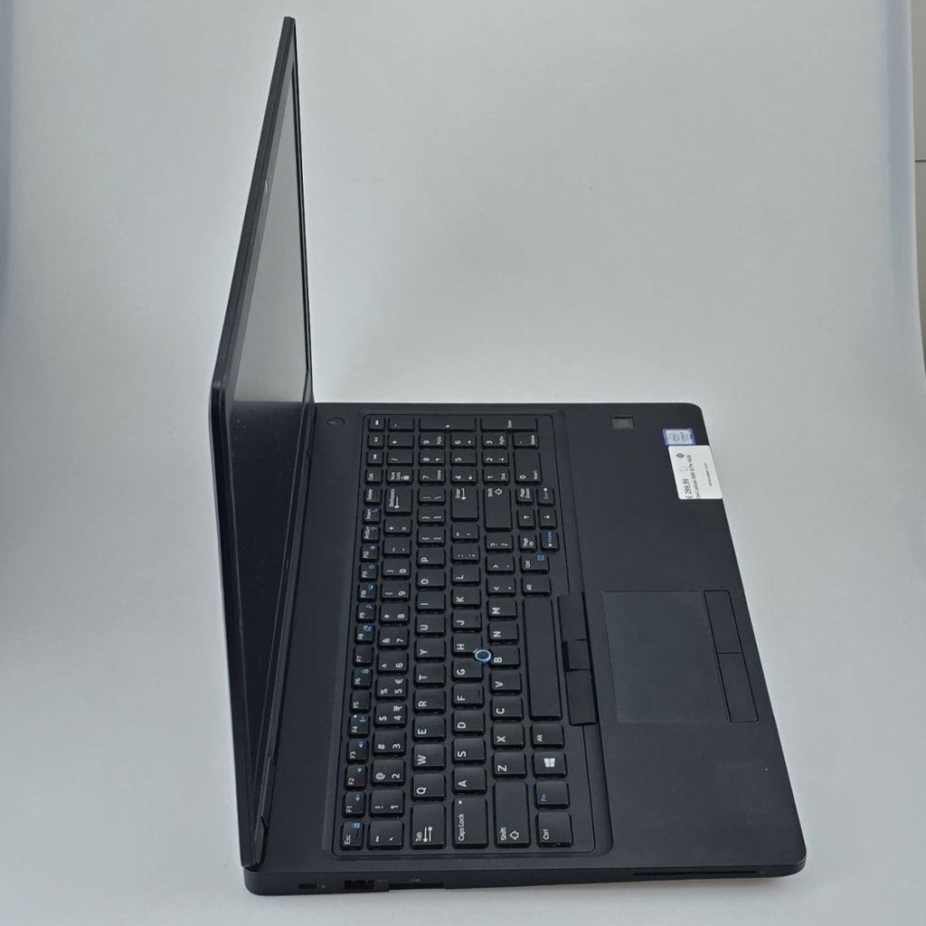 Dell Latitude 5590 i5-7th 16GB, Computers en Software, Windows Laptops, Dell, Gebruikt, Support@Dell.com, One Dell Way
Round Rock, TX 78682
United States