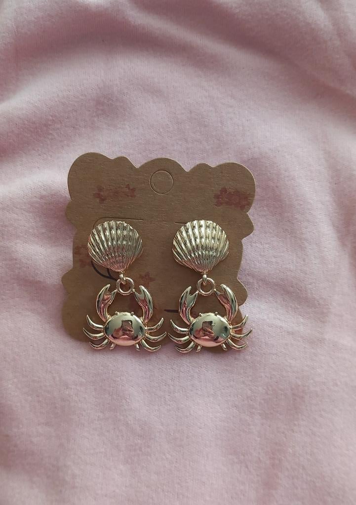 Gouden oorbellen met krab en schelp, Overige materialen, Hangers, Nieuw, Ophalen of Verzenden