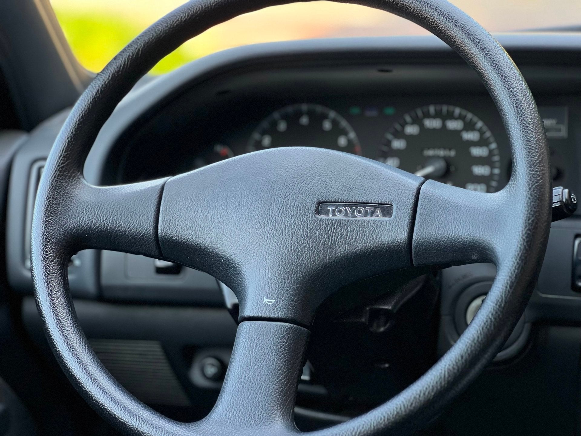 Toyota Corolla 1.6 GLi Automaat/Nieuw Staat/Youngtimer, foto 9