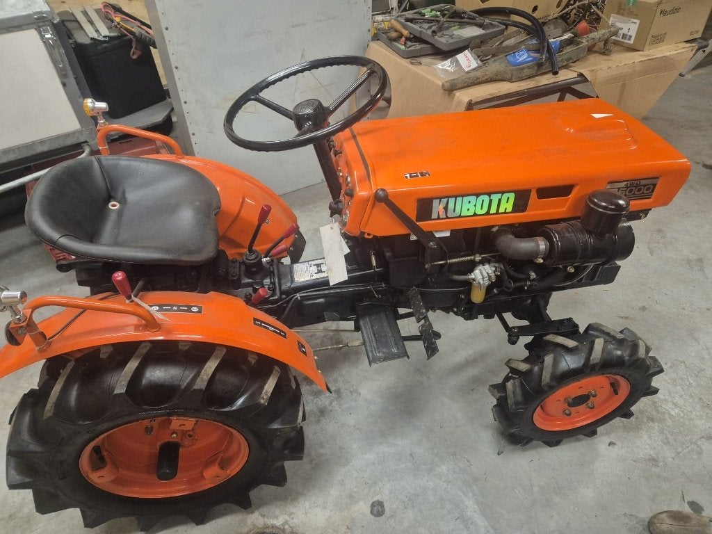 Kubota B5000, Gebruikt, Tot 2500, Tot 80 Pk, Ophalen