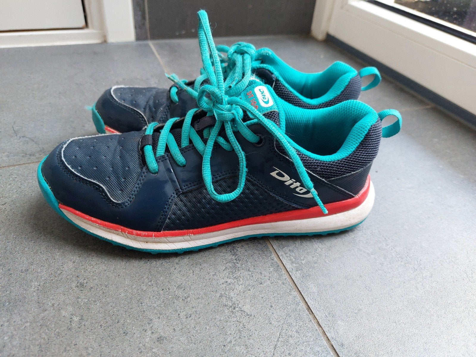 Veldschoenen, hockeyschoenen, korfbalschoenen 37, Ophalen, Gebruikt, Schoenen