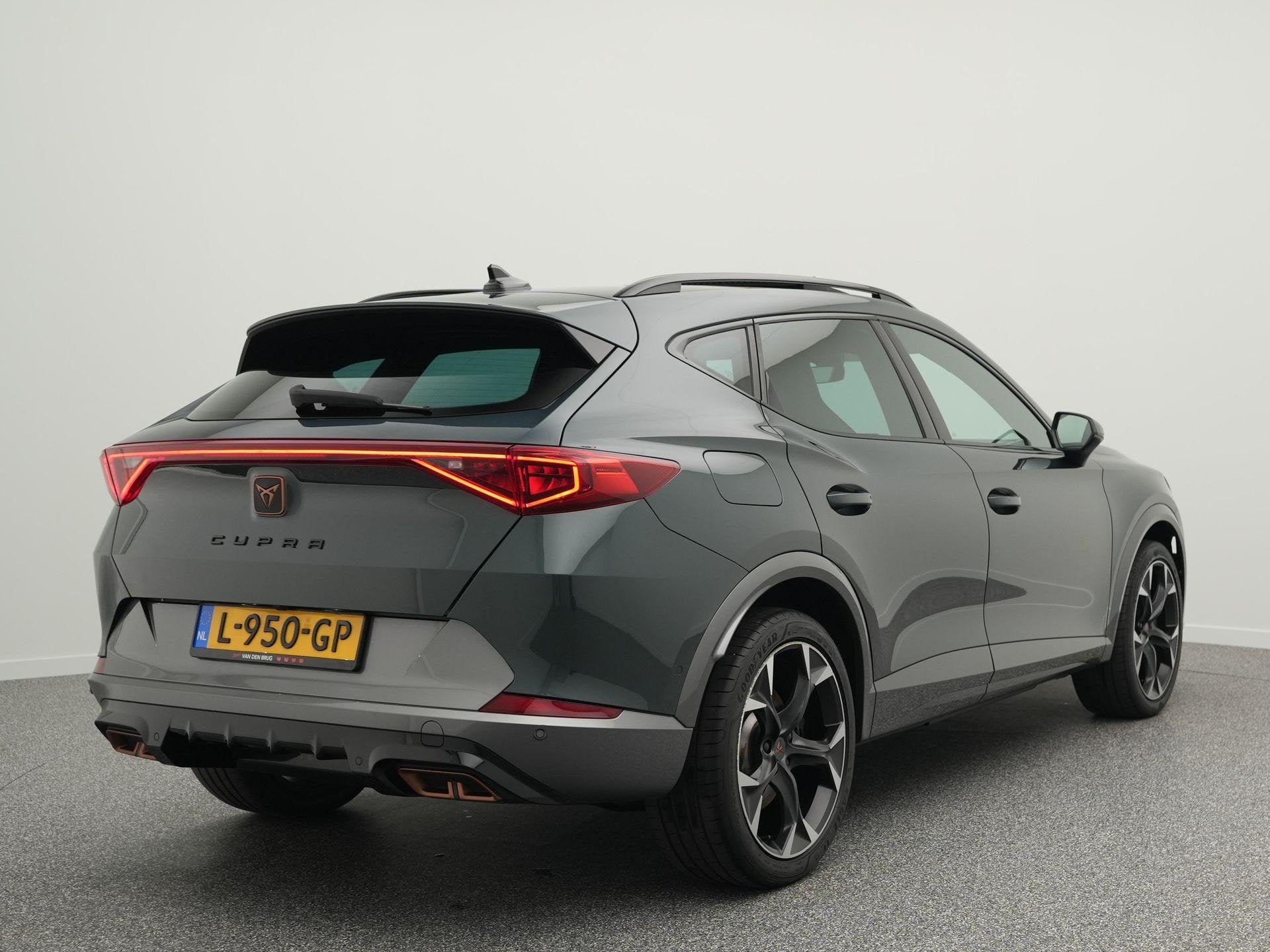 CUPRA Formentor 1.4 e-Hybrid 245pk VZ | Panoramadak | Dynami, Auto's, Stof, Gebruikt, 4 cilinders, Formentor