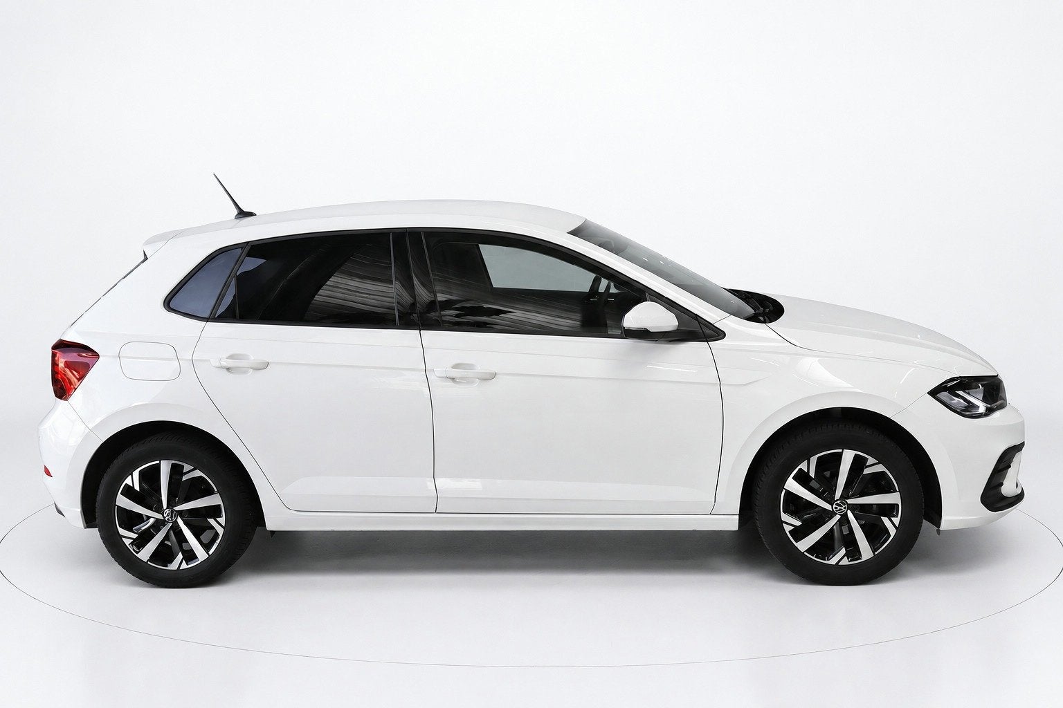 Volkswagen Polo 1.0 TSI Life Business|Automaat|LED|Navi|Stoe, Auto's, Dealer onderhouden, Stof, Gebruikt, 95 pk
