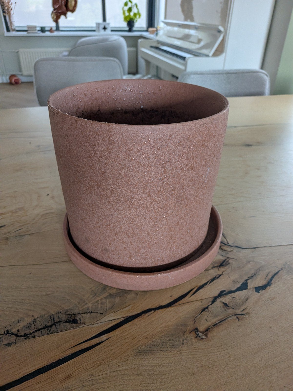 Bloempot met schotel roestbruin, Ophalen, Gebruikt, Aardewerk, Binnen
