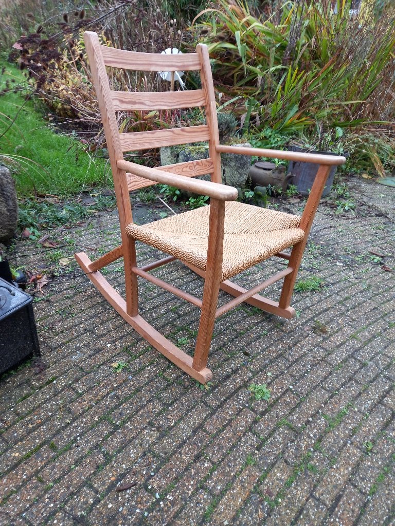 Retro Scandinavische, schommelstoel. Papercord, Ophalen