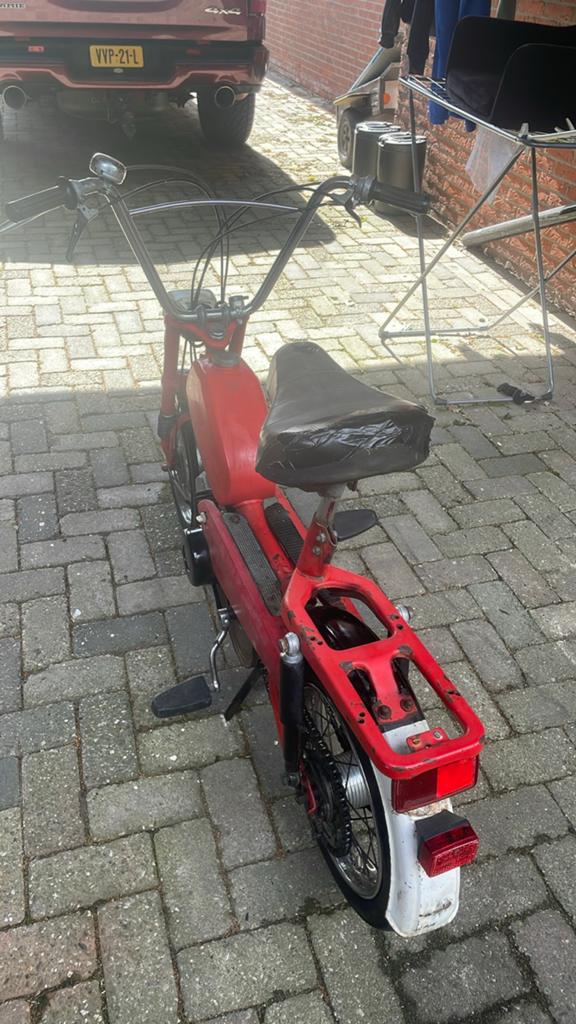 Batavus Bromfiets opknapper - Klassieke Rode Brommer, Ophalen, Gebruikt, Maximaal 25 km/u