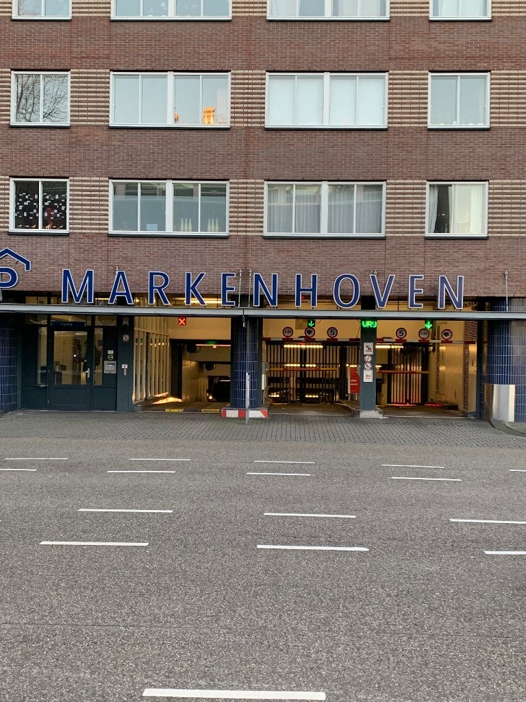 Parkeergarage Amsterdam centrum, Huizen en Kamers, Garages en Parkeerplaatsen, Amsterdam