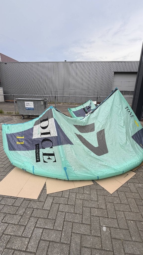 Duotone Dice 11 Meter, Gebruikt, Geen board, Kite, 11 m²
