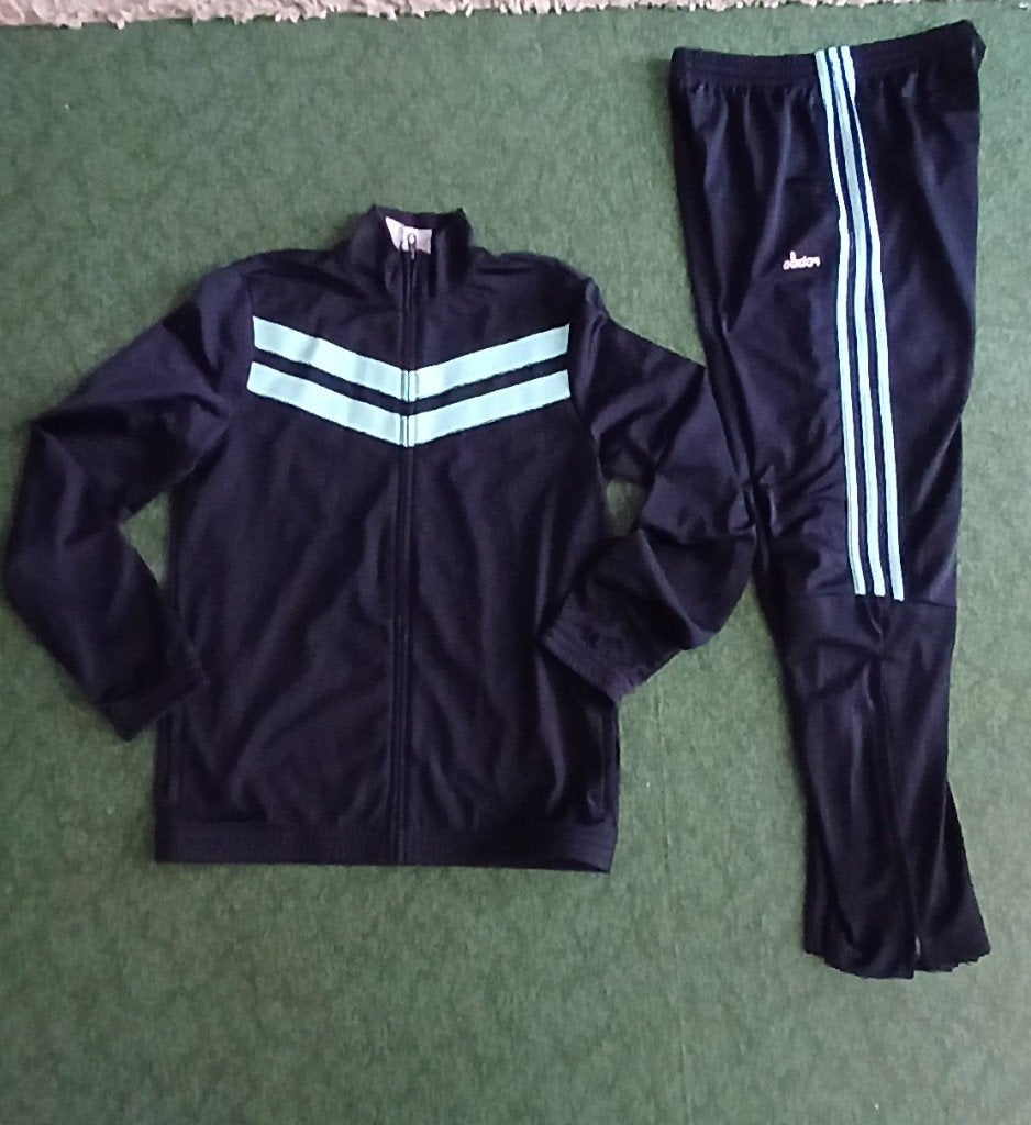 Adidas Trainingspak maat 164 donkerblauw met mint, Adidas, Jongen of Meisje, Sport- of Zwemkleding, Ophalen of Verzenden