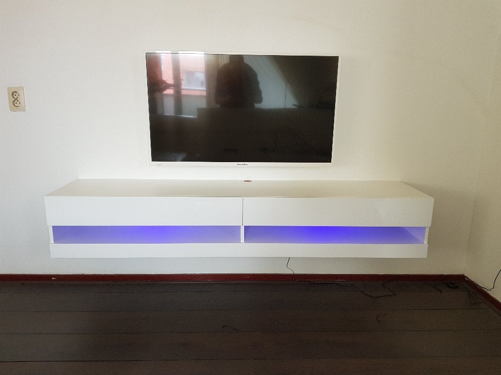 VOORRAAD Zwevend tv-meubel Bobbie LED | Montage 70,- NIEUW, Snel geleverd, vakkundig laten monteren, zwevend, 150 tot 200 cm, Nieuw