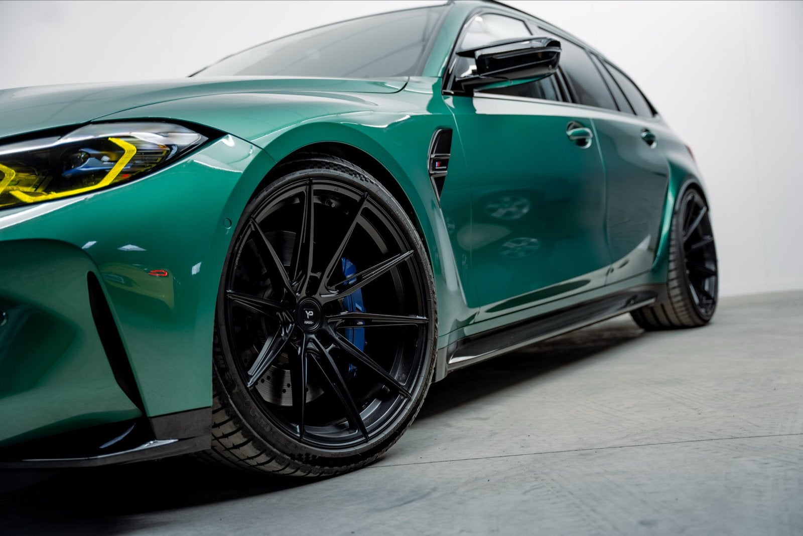 BMW M3 G80/G81 20/21 inch YIDO set met Pilot 4S, Gebruikt, 285 mm, Banden en Velgen, Ophalen of Verzenden