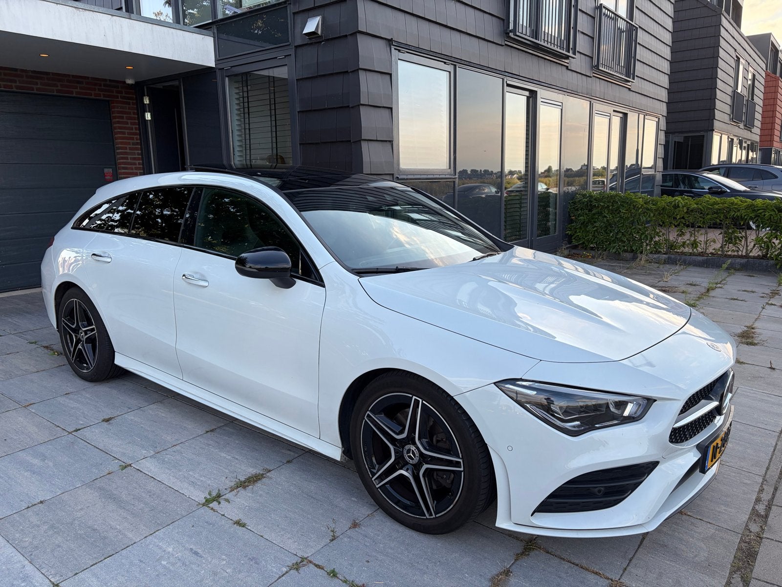 Mercedes-Benz CLA 200|AMG Night|Shooting Brake|Mob Garantie, Auto's, 730 kg, 4 cilinders, Alcantara, Stationwagon