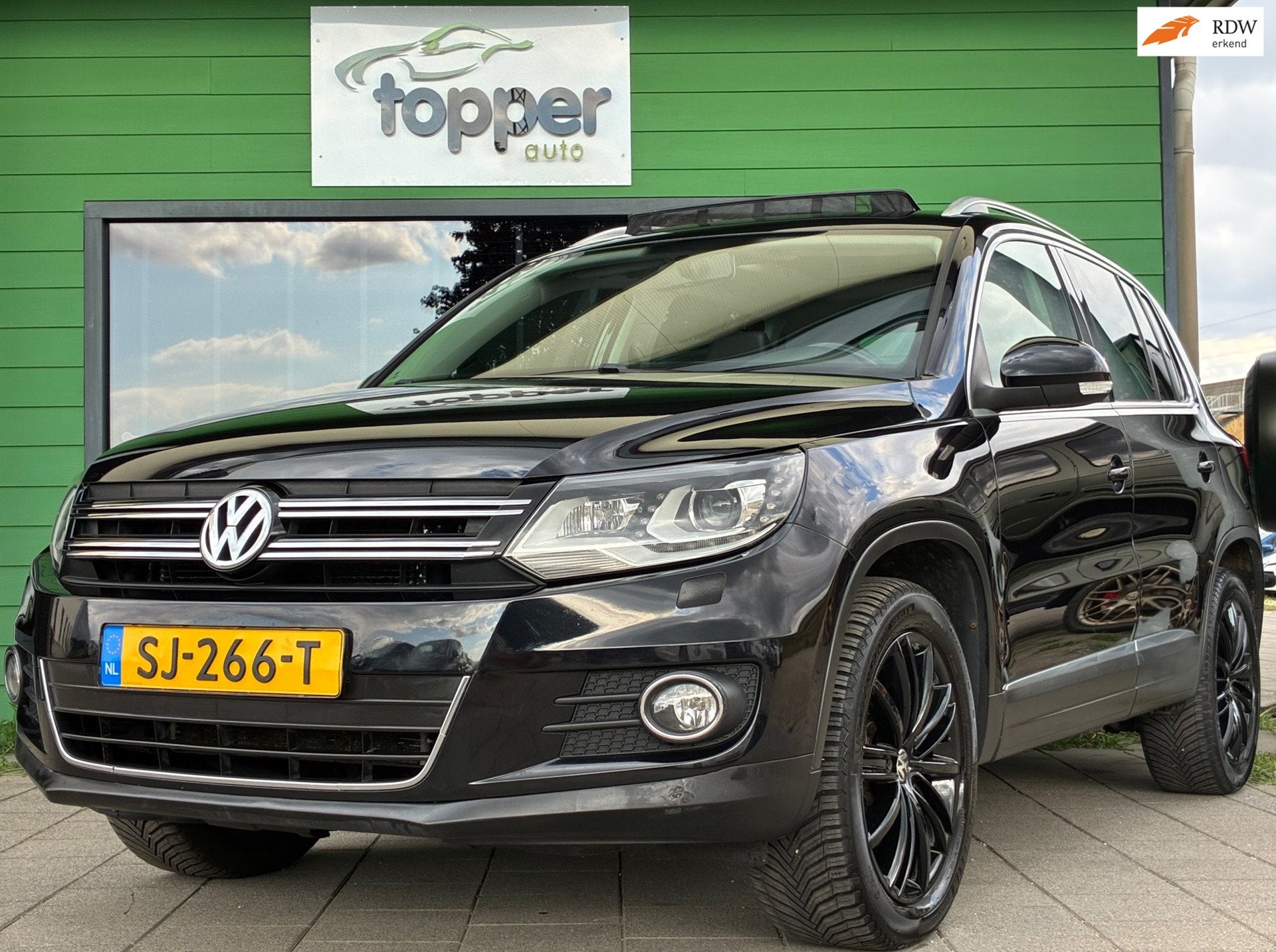 Volkswagen Tiguan 2.0 TSI Sport&Style 4motion R-line|Automaa, Auto's, Volkswagen, Automaat, Euro 5, Gebruikt, 1984 cc