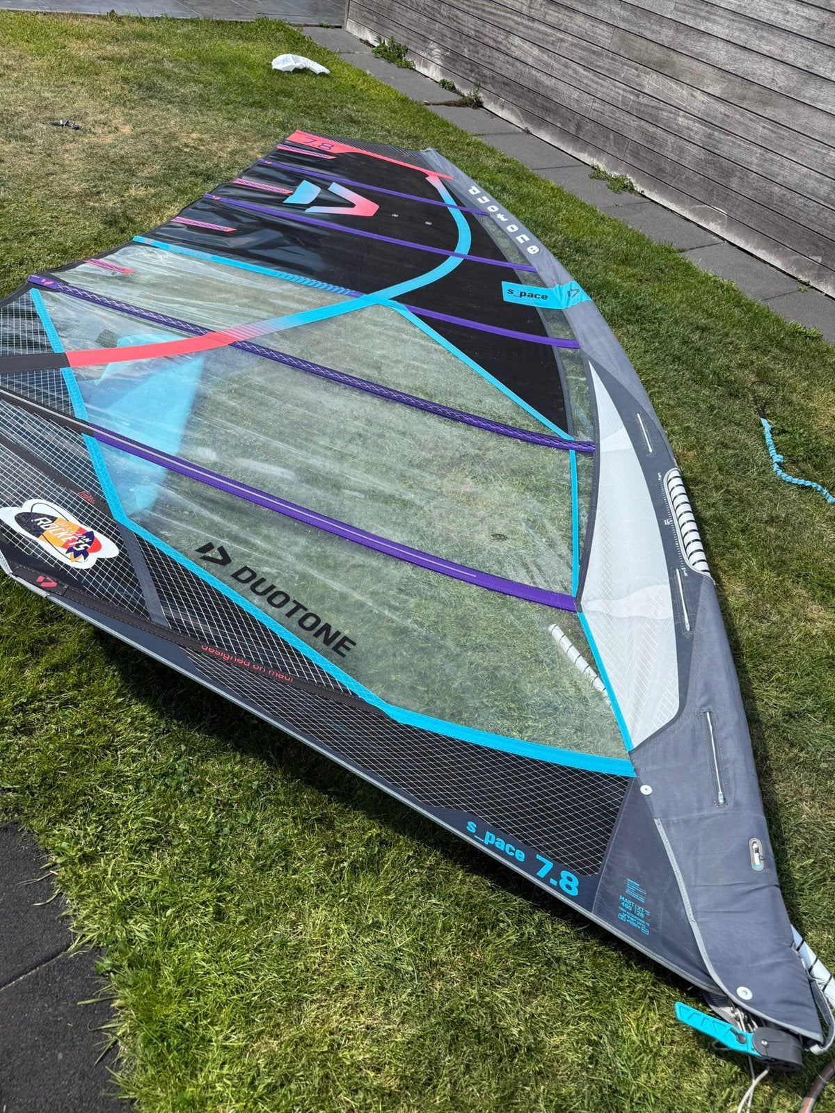 Duotone S-pace 2023 6.0 - 6.6 - 7.8, Watersport en Boten, Windsurfen, Ophalen of Verzenden, Gebruikt, Duotone, Zeil