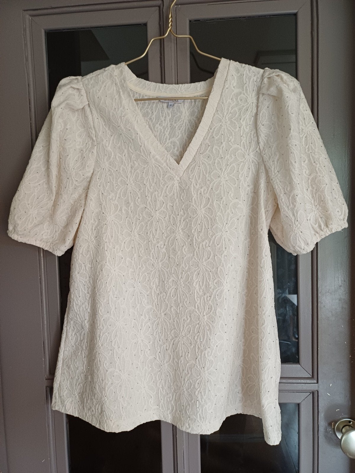 Witte blouse met pofmouwen en glitterdetails - Maat S/M, Kleding | Dames, Ophalen, Wit, Zo goed als nieuw, Korte mouw