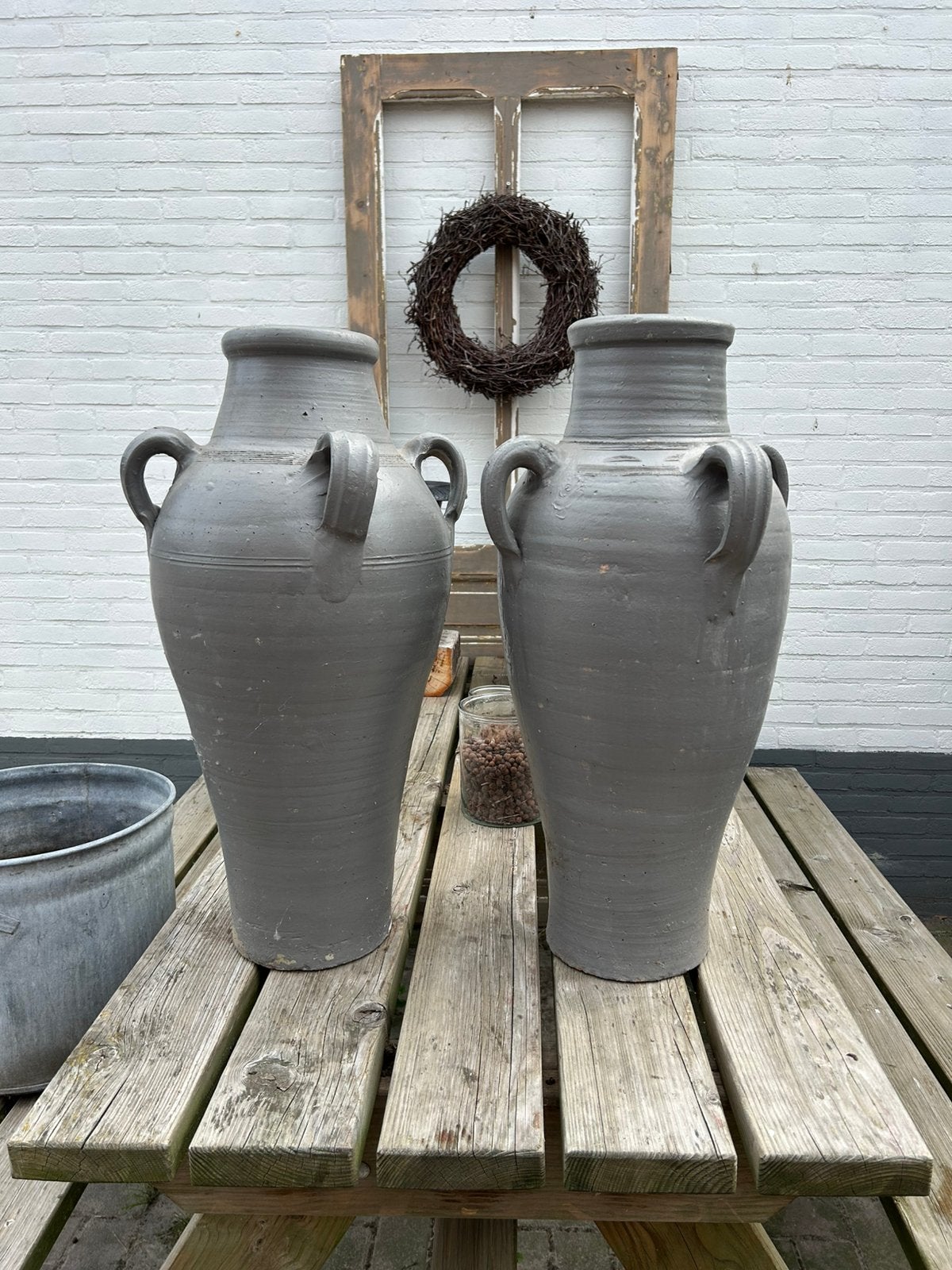 2 grote hoge aardewerk vazen kruiken, Ophalen, Zo goed als nieuw