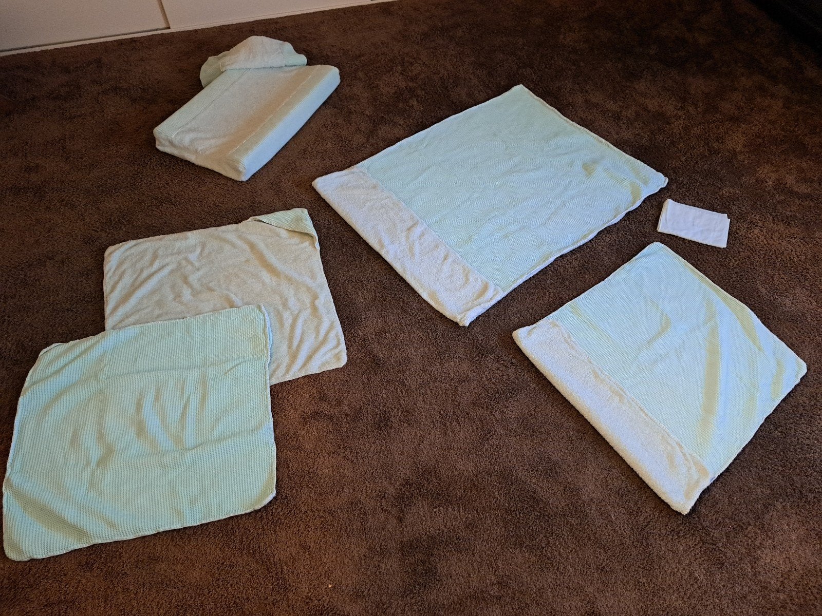 Babytextielset: verschoningskussenhoezen, deken en 2 omslagd, Ophalen, Set van meerdere stuks, Gebruikt, Beddengoedset