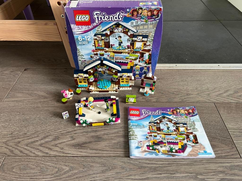 Lego Friends 41322 Wintersport Ijsbaan, Lego, Friends, Ophalen of Verzenden, Zo goed als nieuw