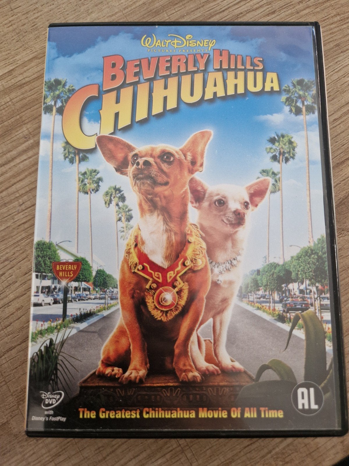 Disney beverly hills chihuahua, Cd's en Dvd's, Alle leeftijden, Ophalen of Verzenden, Zo goed als nieuw, Amerikaans