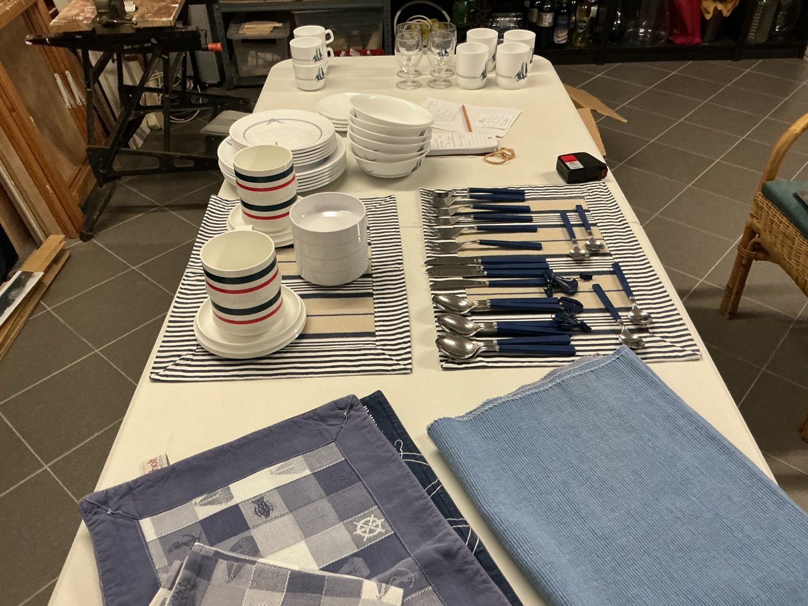 Arcopal Servies voor op de boot - Perfecte staat, Ophalen of Verzenden, Zo goed als nieuw, Overige merken, Compleet servies