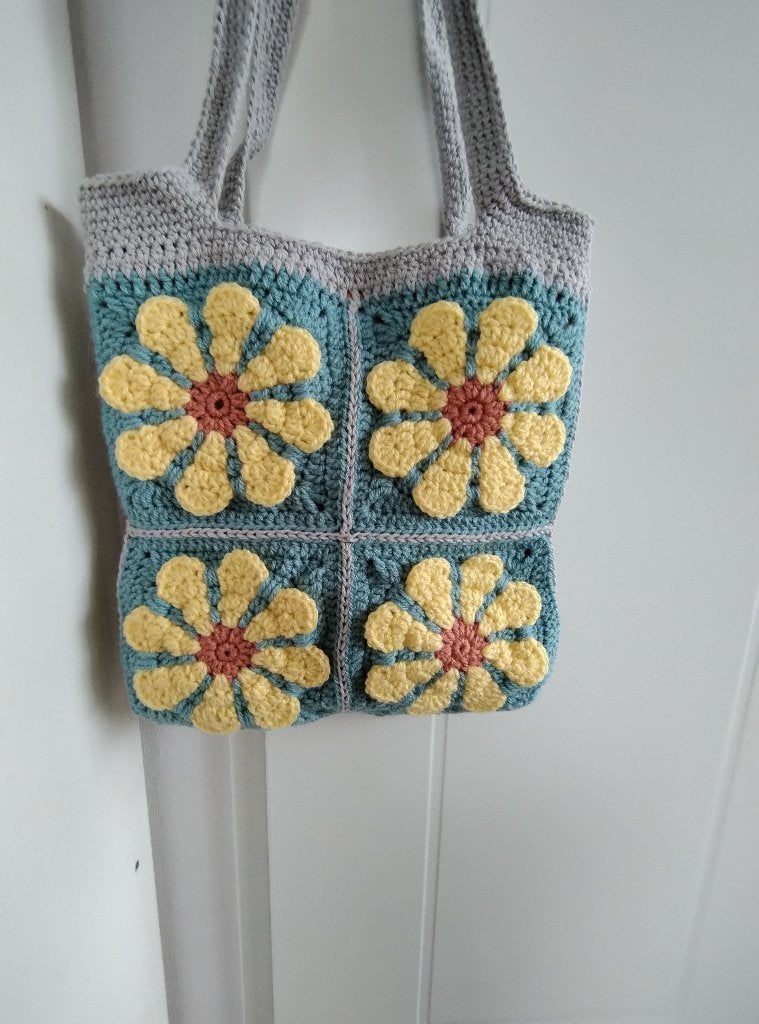 Handgemaakte schoudertas gehaakt grote bloemen geel groen, Ophalen of Verzenden, Nieuw, Groen