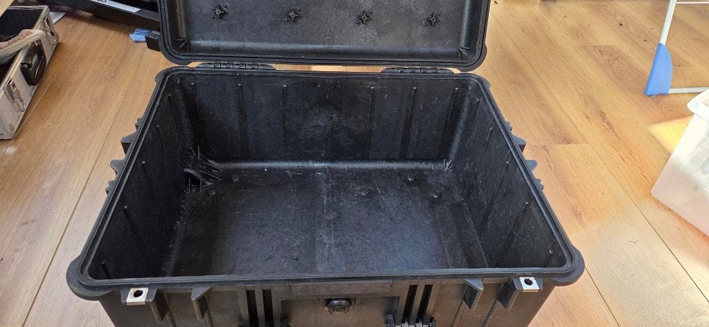 Pelicase 1610, Ophalen, Zo goed als nieuw