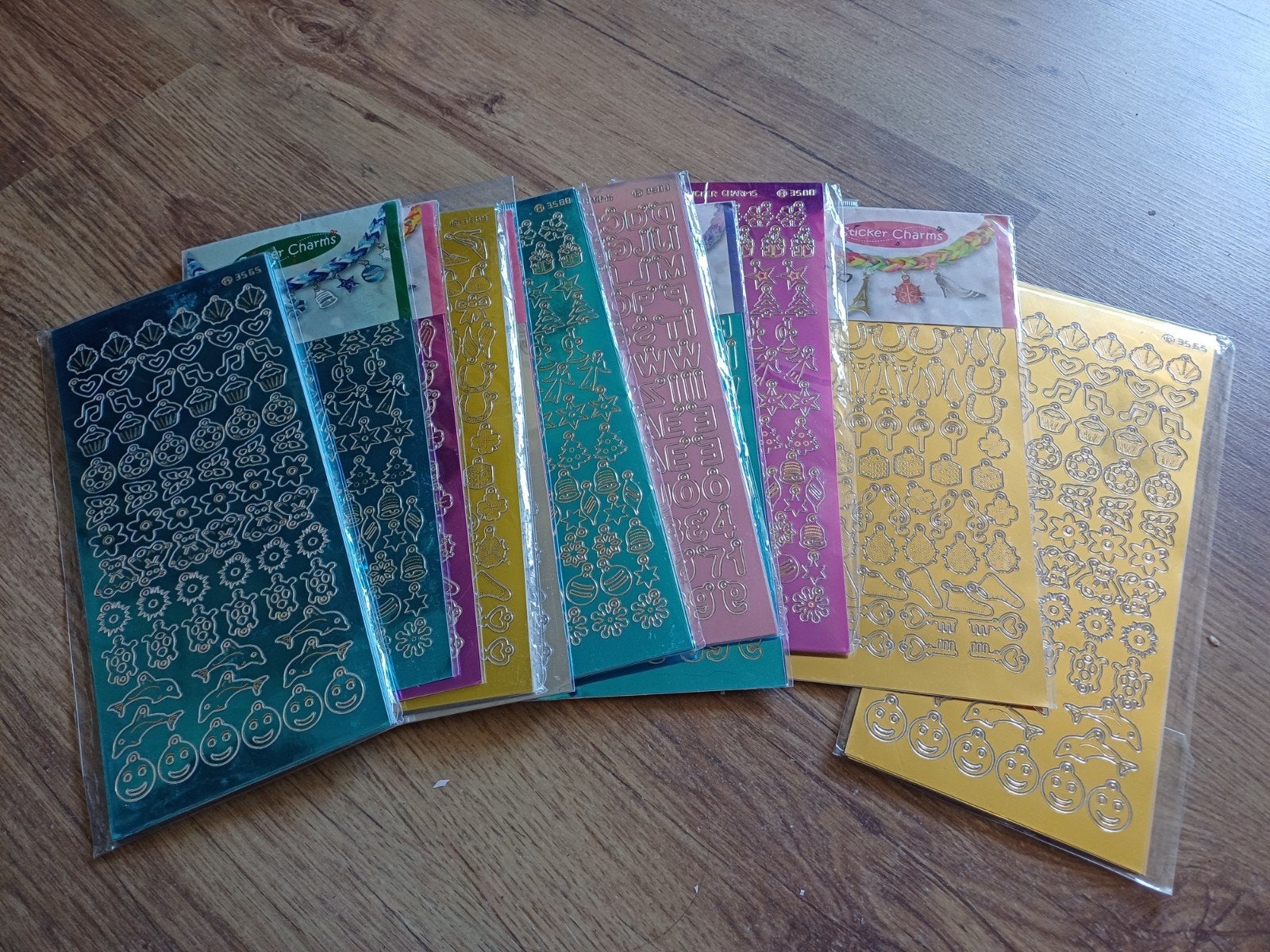 Sticker Charms - Diverse Vellen met Leuke Afbeeldingen, Ophalen of Verzenden, Nieuw, Overige thema's, Overige typen