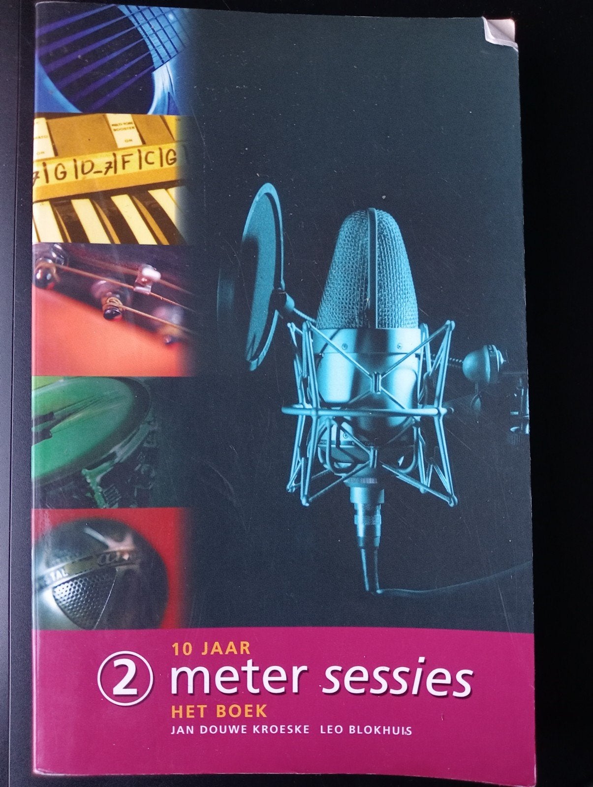 10 Jaar 2 Meter Sessies - Het Boek (redelijke staat), Boeken, Ophalen of Verzenden, Gelezen, Artiest, Jan Douwe Kroeske, Leo Blokhuis