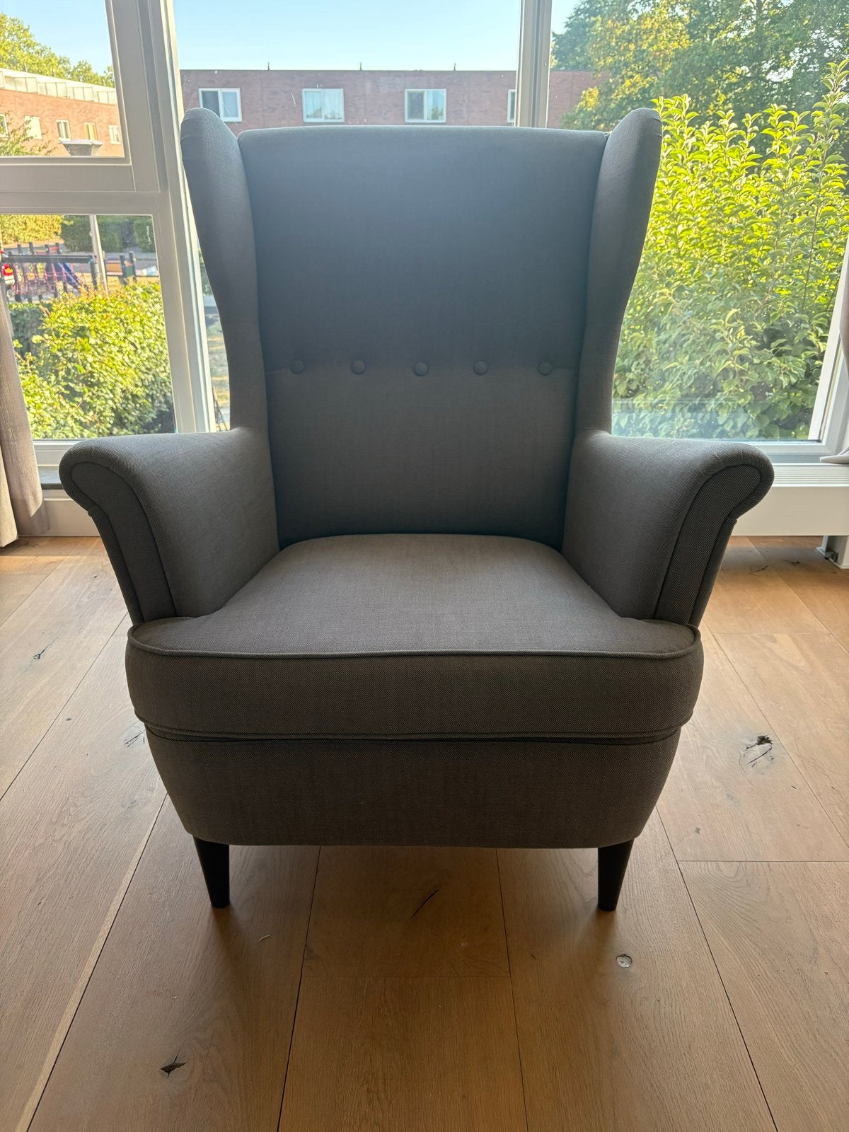 STRANDMON Oorfauteuil Ikea donkergrijs, Huis en Inrichting, Fauteuils, Ophalen, Zo goed als nieuw, Stof, 75 tot 100 cm