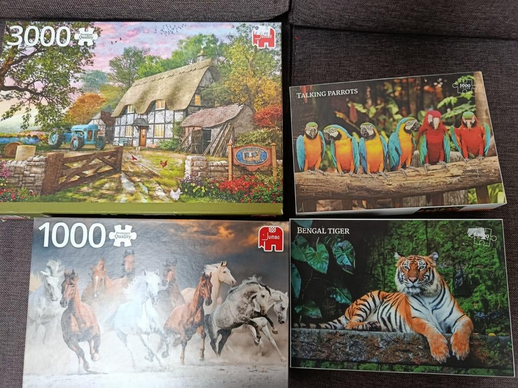 4 puzzels, Ophalen, Meer dan 1500 stukjes, Zo goed als nieuw