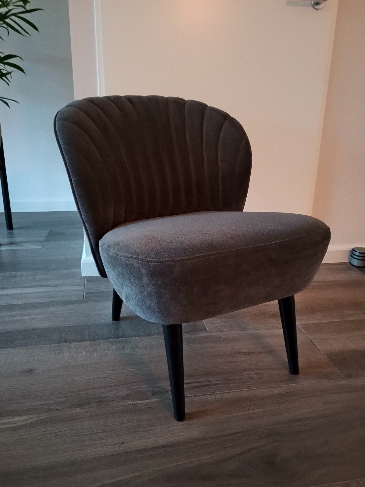 Fauteuil Ventura Leen Bakker, Huis en Inrichting, Ophalen, Zo goed als nieuw, Grijs, Eén