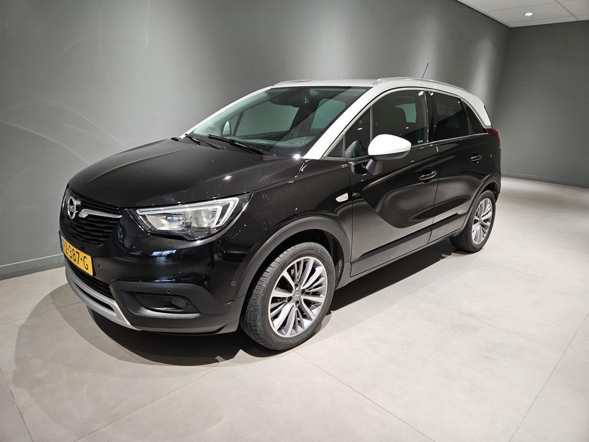 OPEL Crossland X 1.2 Turbo 110pk Innovation Navigatie Climat, Auto's, Voorwielaandrijving, 12 maanden, Gebruikt, 1199 cc