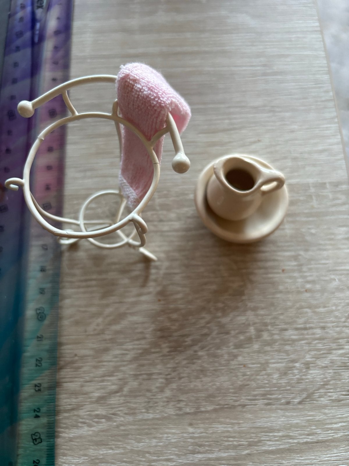 Miniatuur wastafelset met handdoek en kan, Ophalen of Verzenden, Poppenhuis