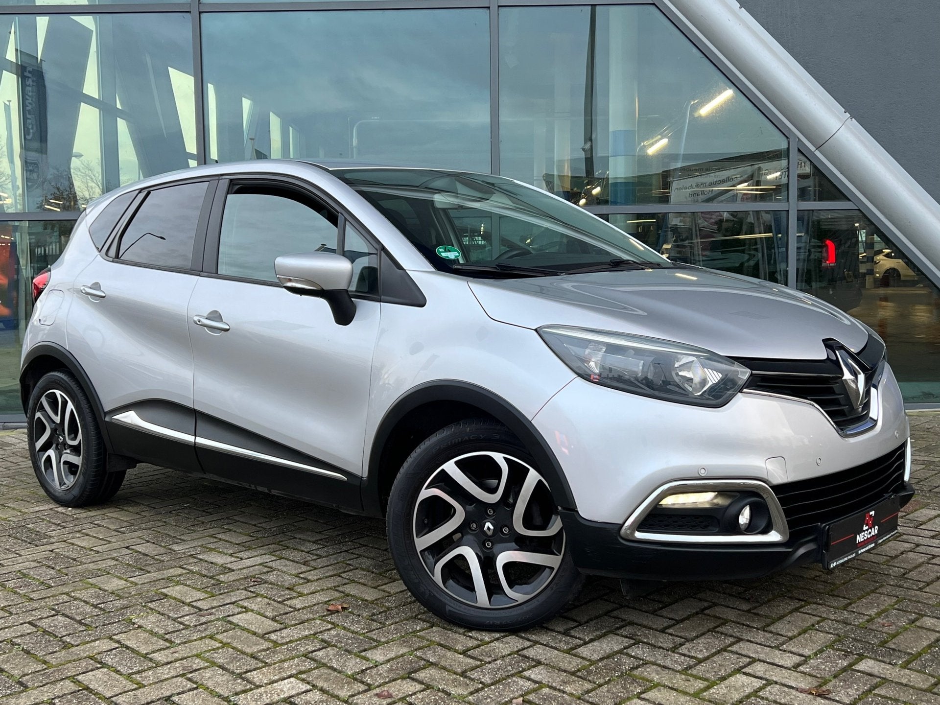 Renault Captur 1.2 TCe Dynamique Automaat, Navi, Cruise Cr,, Dealer onderhouden, 4 cilinders, Origineel Nederlands, SUV of Terreinwagen