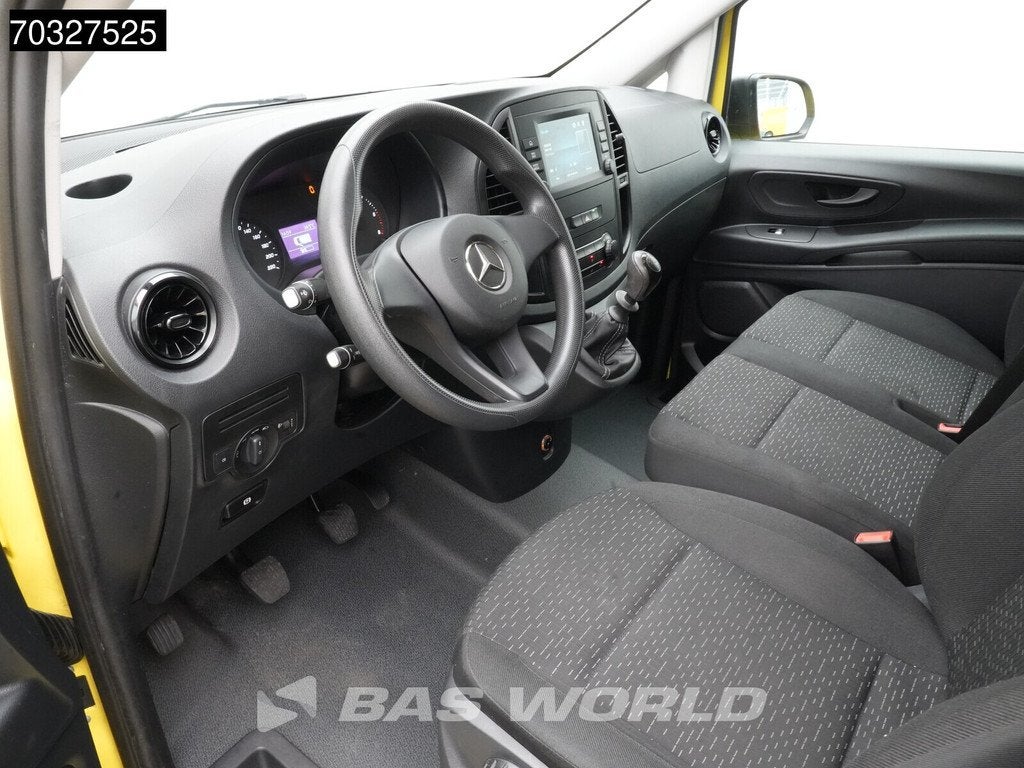 Mercedes Vito 110 L2H1 Trekhaak Airco Cruise Parkeersensoren, Auto's, Stof, Gebruikt, Euro 6, 4 cilinders
