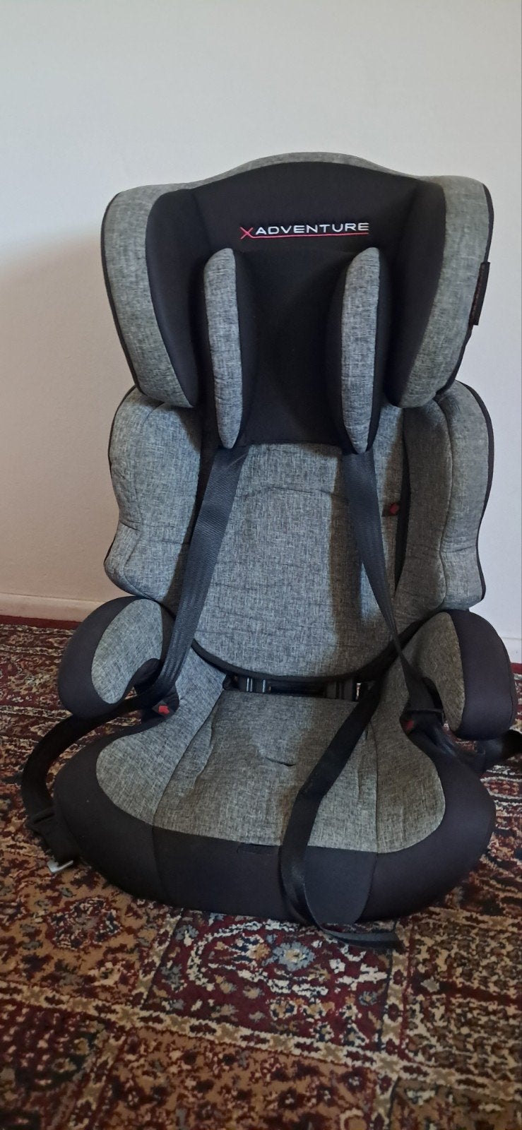 X-Adventure autostoel 9-36 kg met afneembare rugleuning, Ophalen