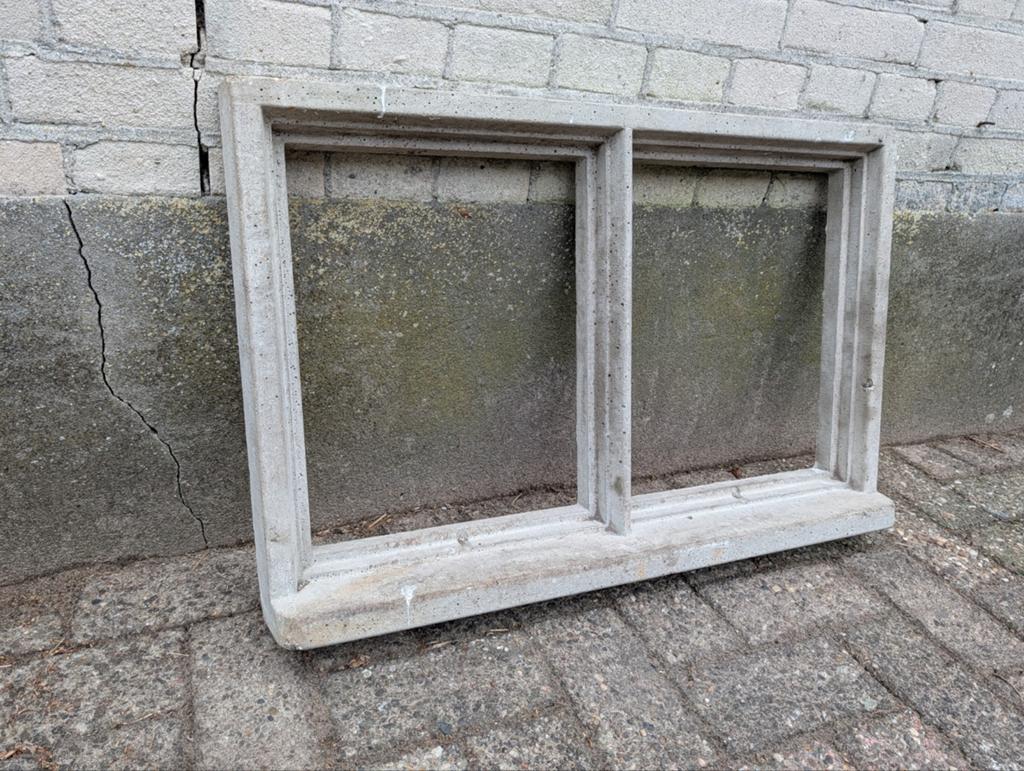 2 st. betonnen stalraam, Doe-het-zelf en Verbouw, Overige materialen, Raamkozijn, Minder dan 75 cm, Ophalen
