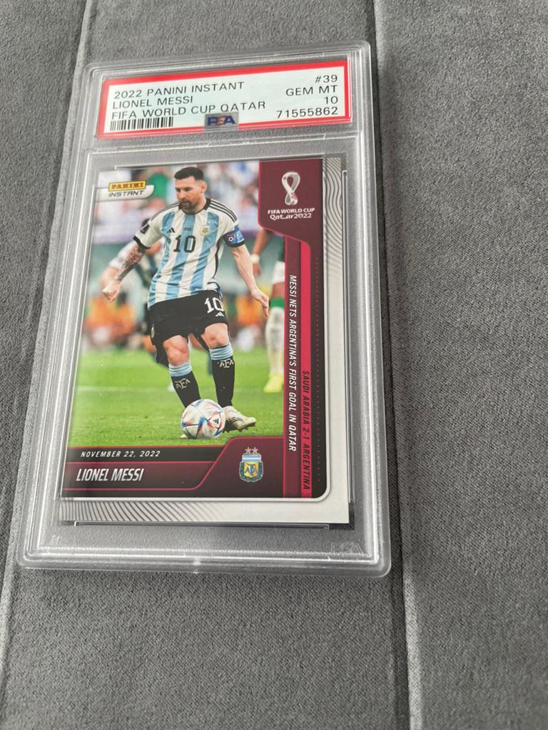 PSA 10 Lionel Messi WK Qatar 2022 Panini Instant #39, Ophalen of Verzenden, Zo goed als nieuw, Plaatje