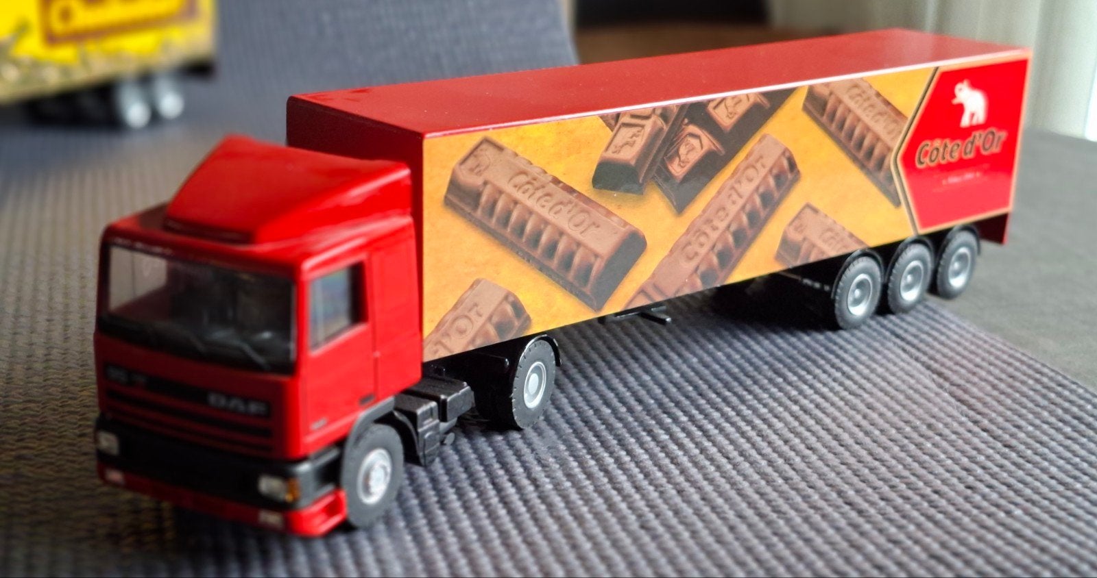 Mooie Daf truck met oplegger Lion Cars, Ophalen of Verzenden, Zo goed als nieuw, Bus of Vrachtwagen, Lion Toys